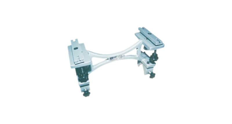 Adjustable support for F550 parallel optical tube
